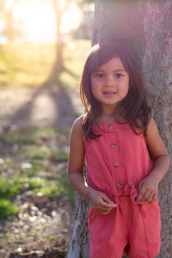 Motherhood session in golden light