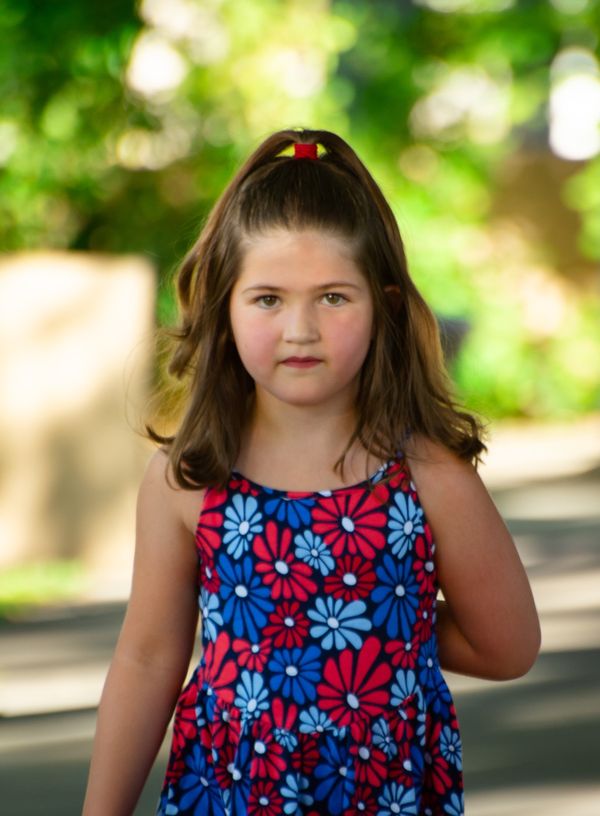 Young girl portrait in an outdoor setting